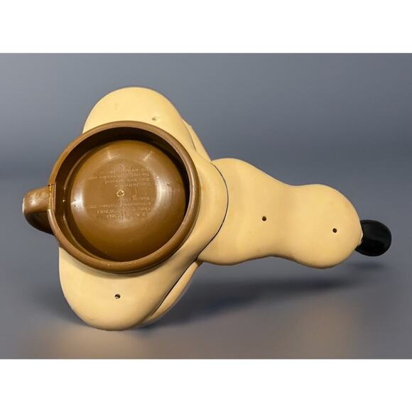 Set Of 2 VTG Looney Tunes Wile E. Coyote 3D Mug Cup 1992 Warner Bros -Includes 2 - Picture 9 of 10